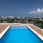 Apartamento cerca al aeropuerto con 3 habitaciones
