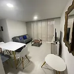 Apartamento cerca al aeropuerto con 3 habitaciones