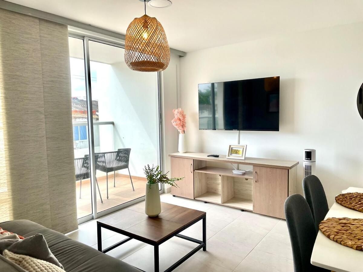 Apartment Cerca Al Aeropuerto Con 3 *