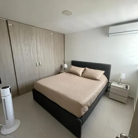 Cerca Al Aeropuerto Con 3 Apartamento