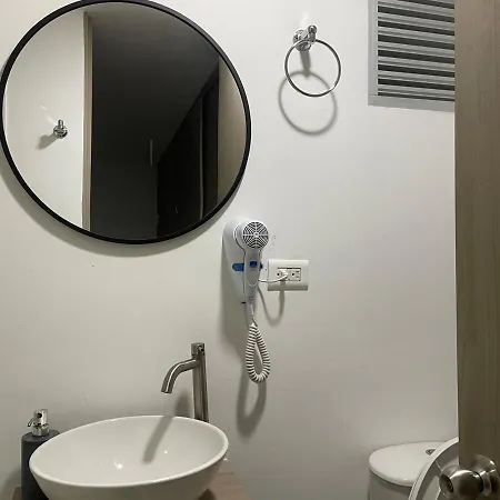 Cerca Al Aeropuerto Con 3 Apartment *